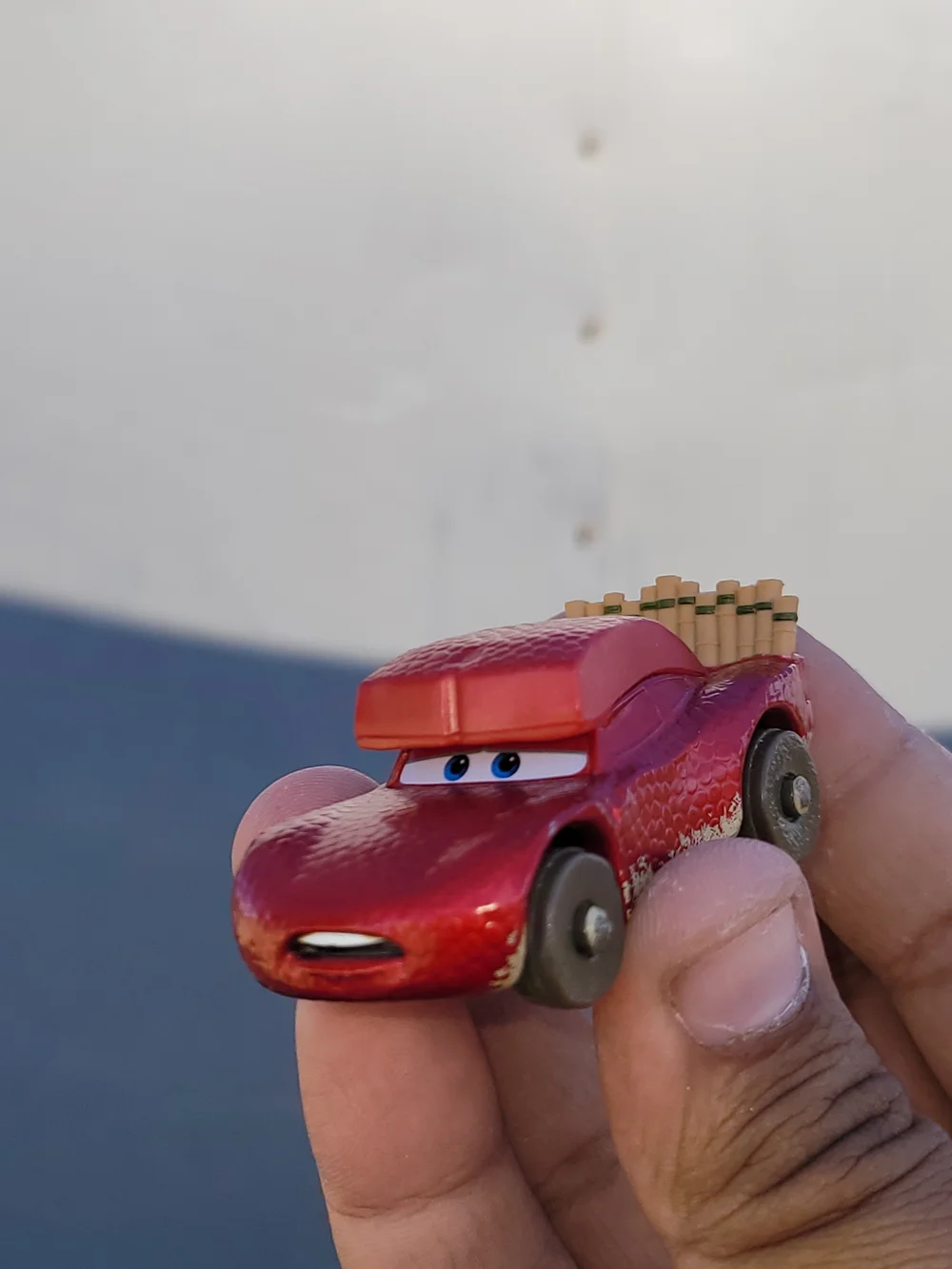 Takara Tomy Tomica Disney Pixar Cars C-14 Lightning McQueen Cave Type Toy Car